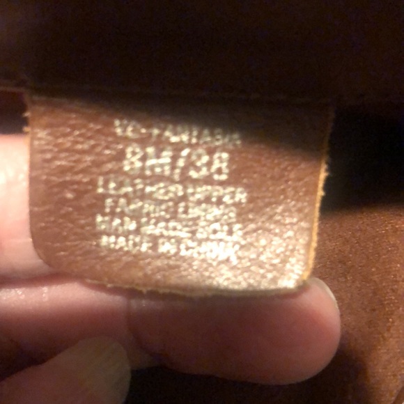 VINCE CAMUTO OVER THE KNEE DISTRESSED LEATHER RIDING BOOTS - Picture 10 of 12